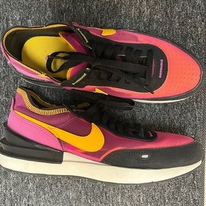 Nike waffle one